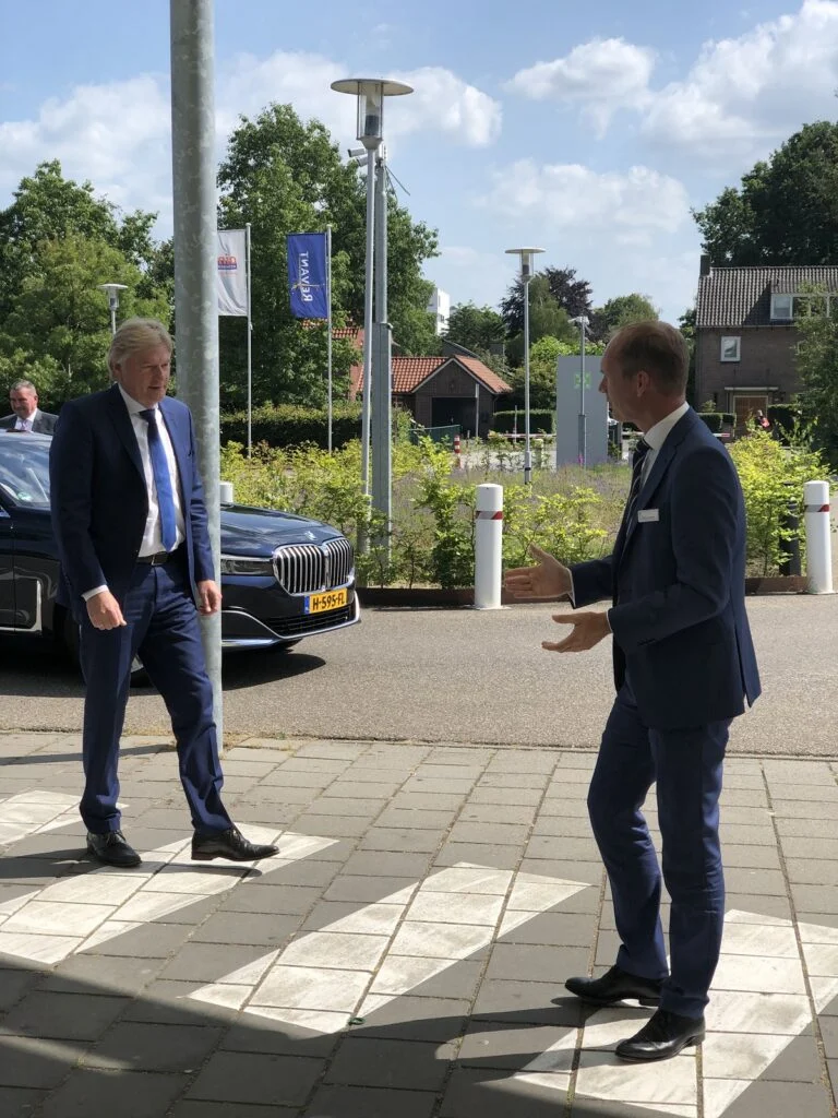 Minister Van Rijn op werkbezoek bij Revant in Breda