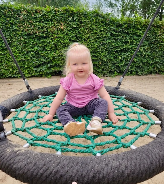 Ebbi (2) – Ontwikkelings-problemen
